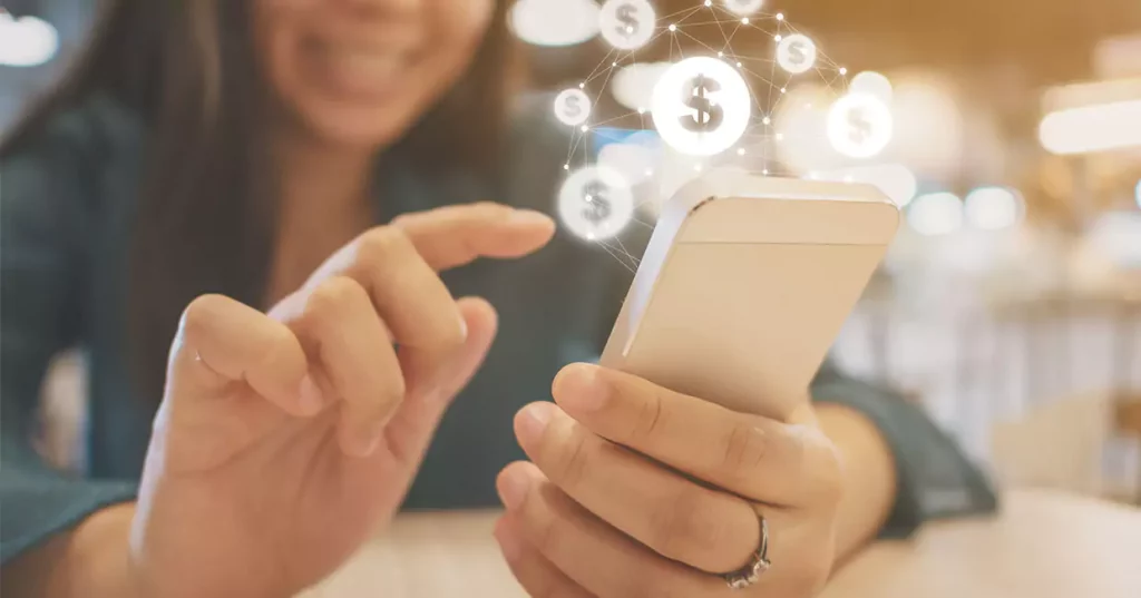Top Tech Apps for Managing Money Lady Using Smartphone and Apps