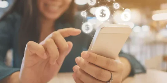 Top Tech Apps for Managing Money Lady Using Smartphone and Apps